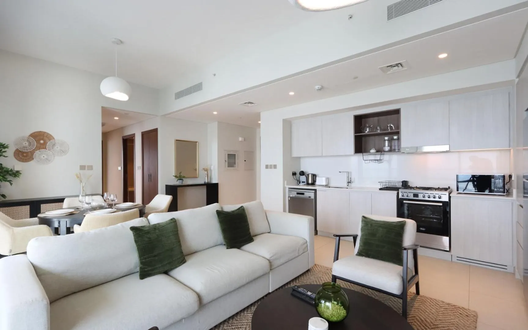 Apartment Livbnb - Comfort 2B In Vida Residences Creek Beach Dubai