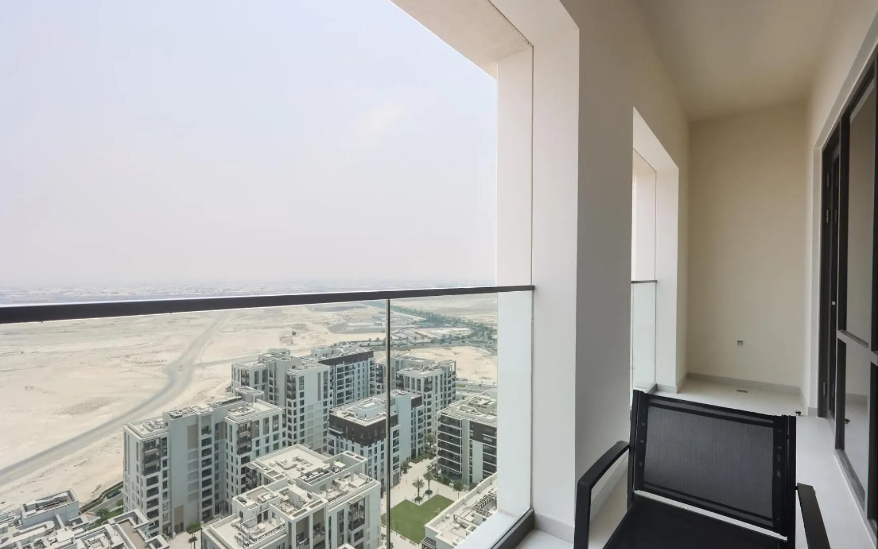 Apartment Livbnb - Comfort 2B In Vida Residences Creek Beach Dubai