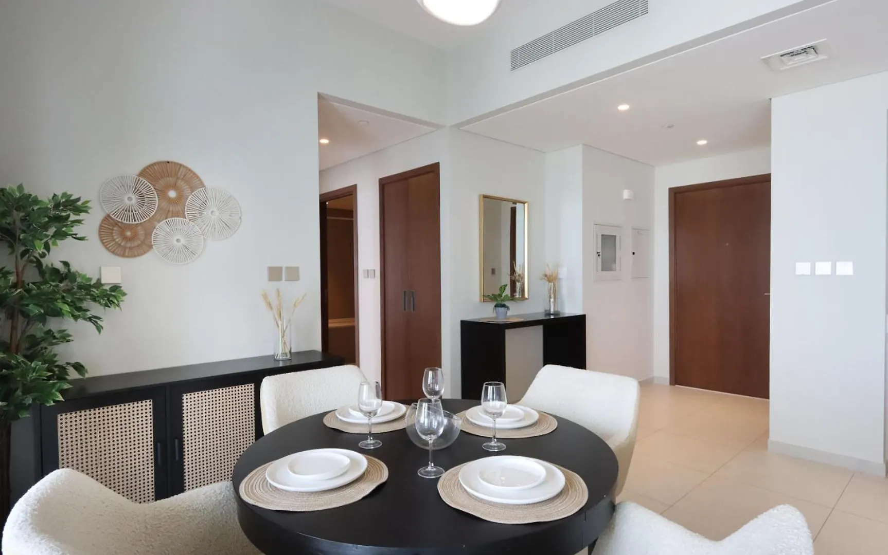 Apartment Livbnb - Comfort 2B In Vida Residences Creek Beach Dubai United Arab Emirates